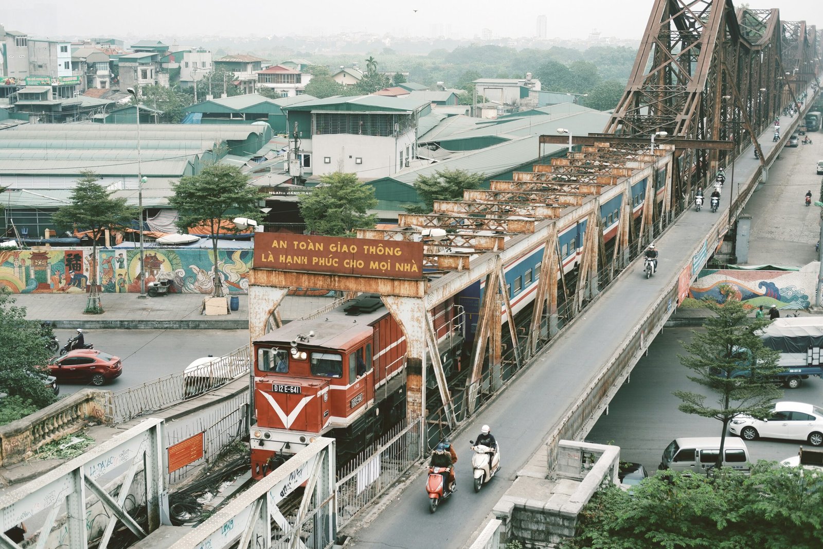 Thi công tuyến Vành đai 3 TP.HCM đoạn qua Hóc Môn