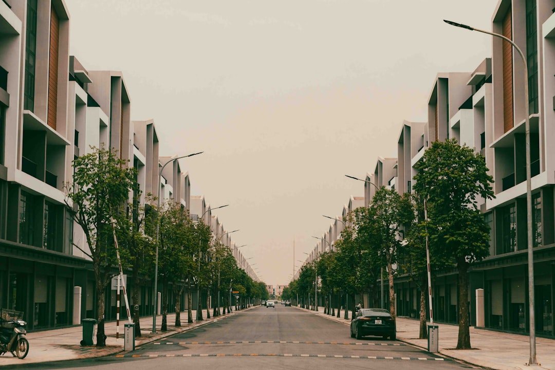 Nhà Phố Vinhomes Saigon Park Hóc Môn: Giá Và Chính Sách 8/2026
