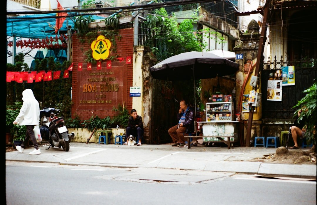Shophouse Vinhomes Saigon Park Vinhomes Saigon Park Hóc Môn — shophouse commercial street Vietnam