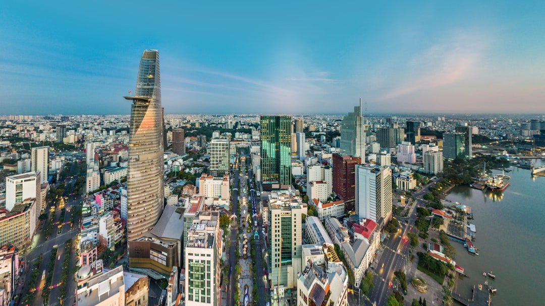 Shophouse Vinhomes Saigon Park Hóc Môn — khu thương mại nội khu